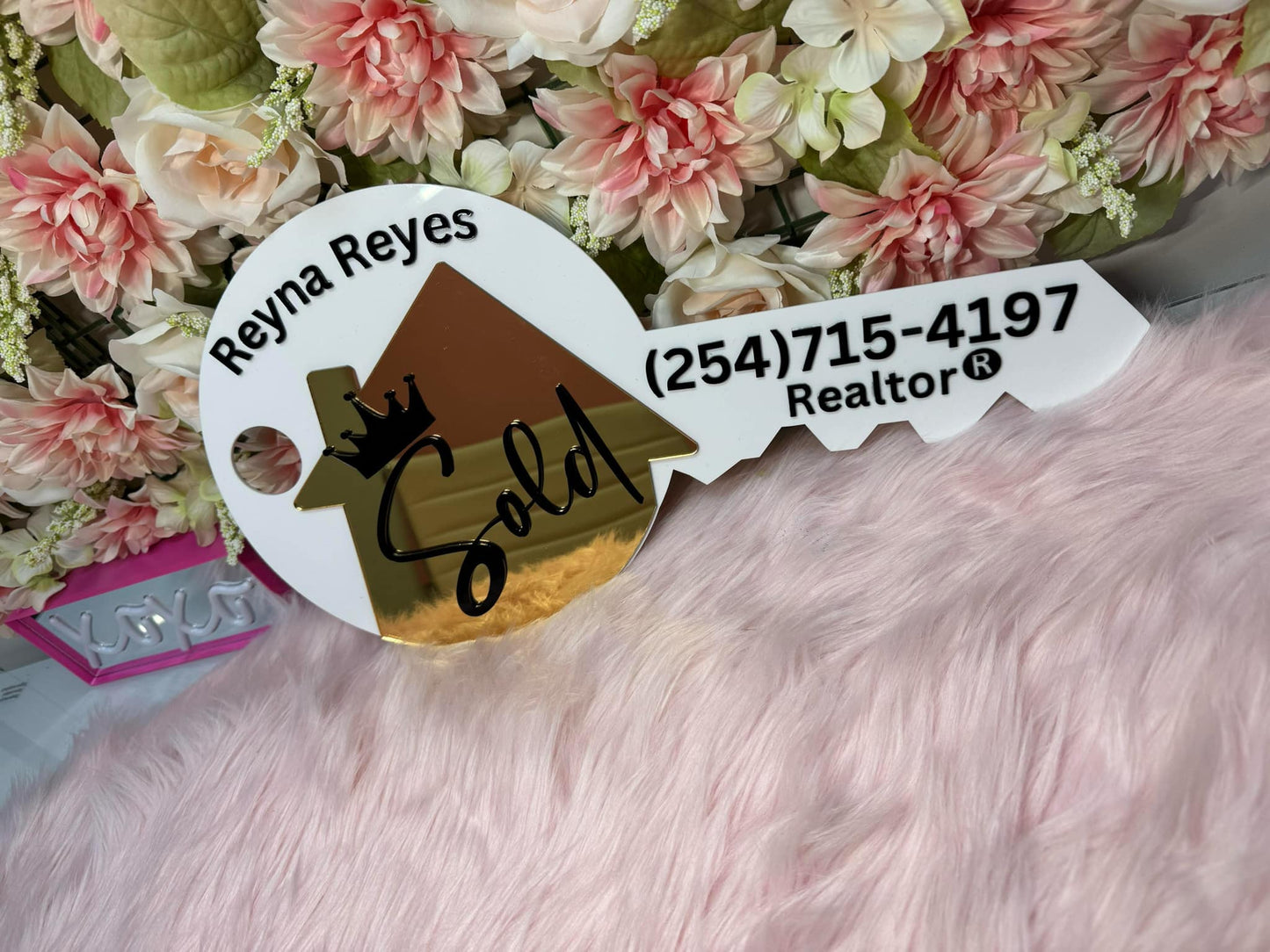 Custom realtor key